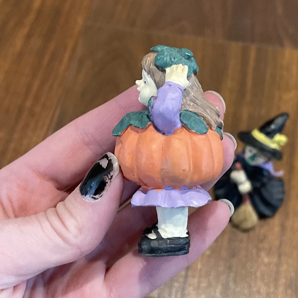 Vintage Halloween Ceramic Trick or Treat Kids Witch Pumpkin Devil 3